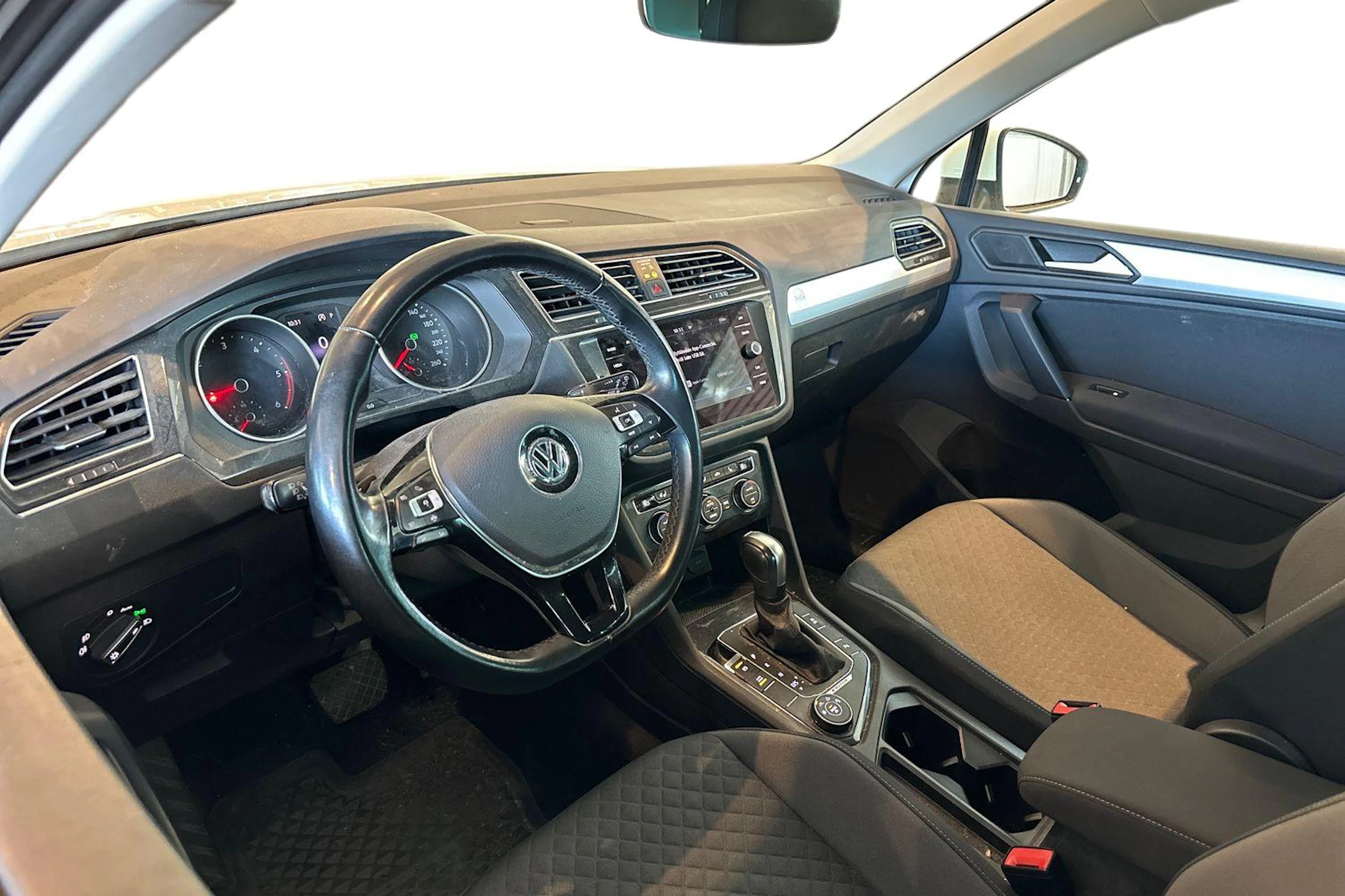 valkoinen Volkswagen Tiguan 2020 kuva 3.