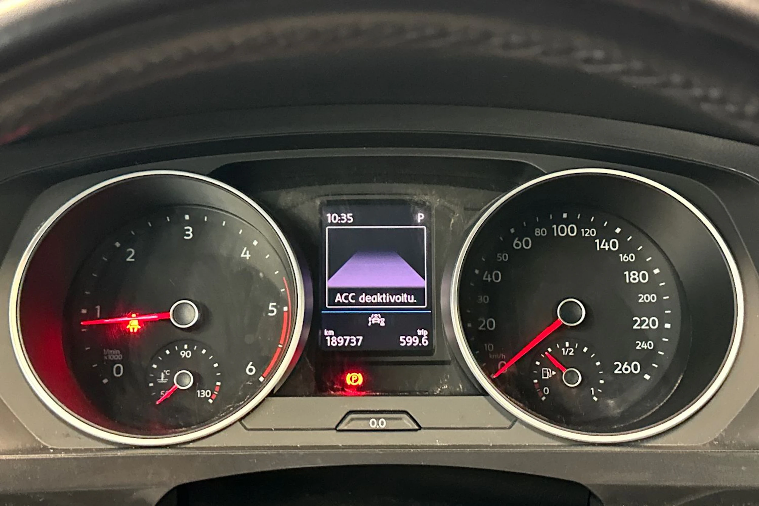 valkoinen Volkswagen Tiguan 2020 kuva 16.