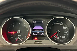 valkoinen Volkswagen Tiguan 2020 kuva 16.