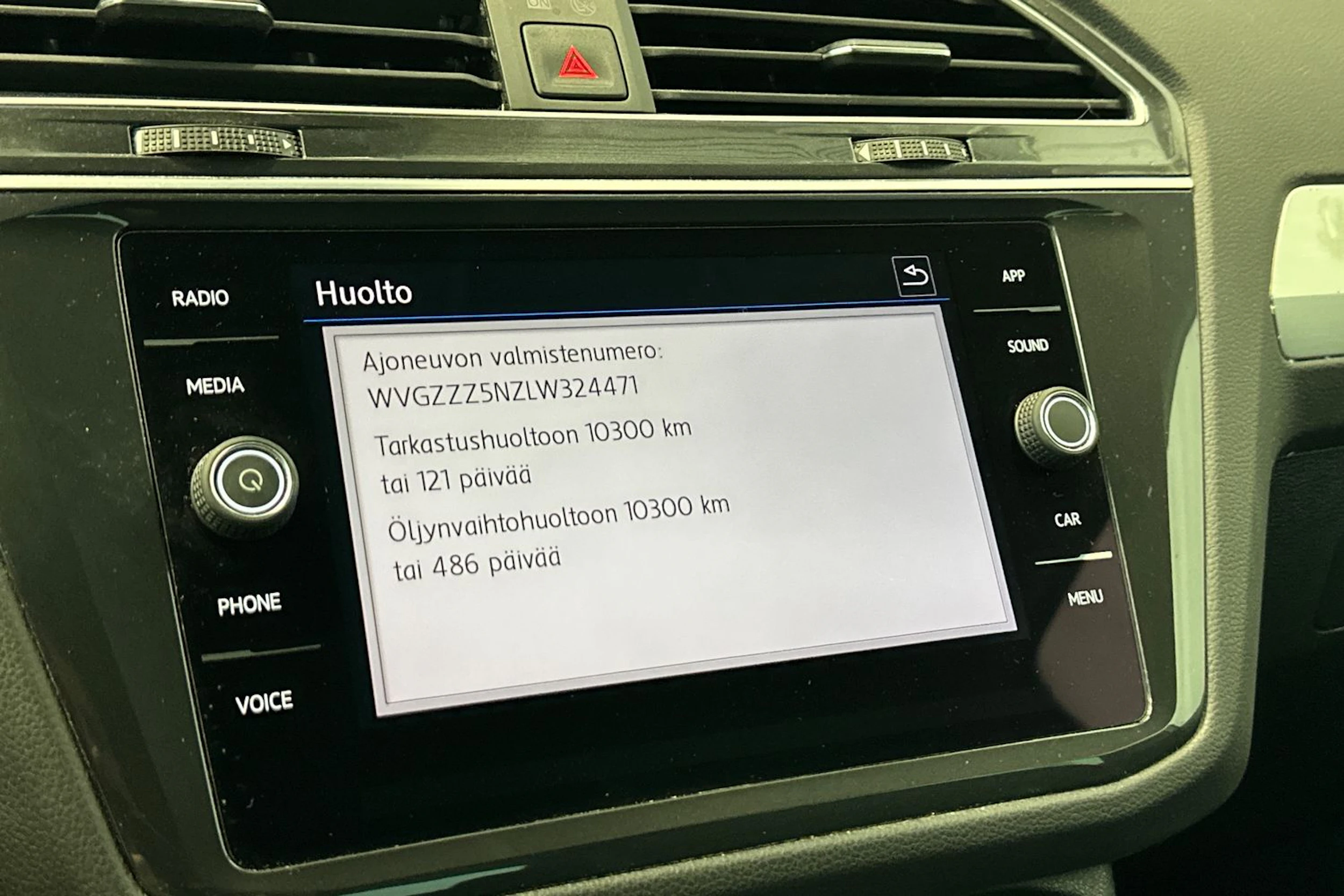 valkoinen Volkswagen Tiguan 2020 kuva 21.