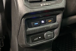 valkoinen Volkswagen Tiguan 2020 kuva 24.
