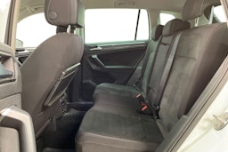 valkoinen Volkswagen Tiguan 2020 kuva 10.