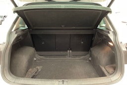 valkoinen Volkswagen Tiguan 2020 kuva 14.