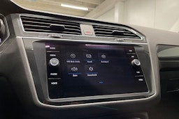 valkoinen Volkswagen Tiguan 2020 kuva 17.