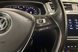 valkoinen Volkswagen Tiguan 2020 kuva 25.