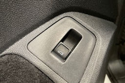 valkoinen Volkswagen Tiguan 2020 kuva 26.