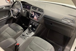 valkoinen Volkswagen Tiguan 2020 kuva 29.