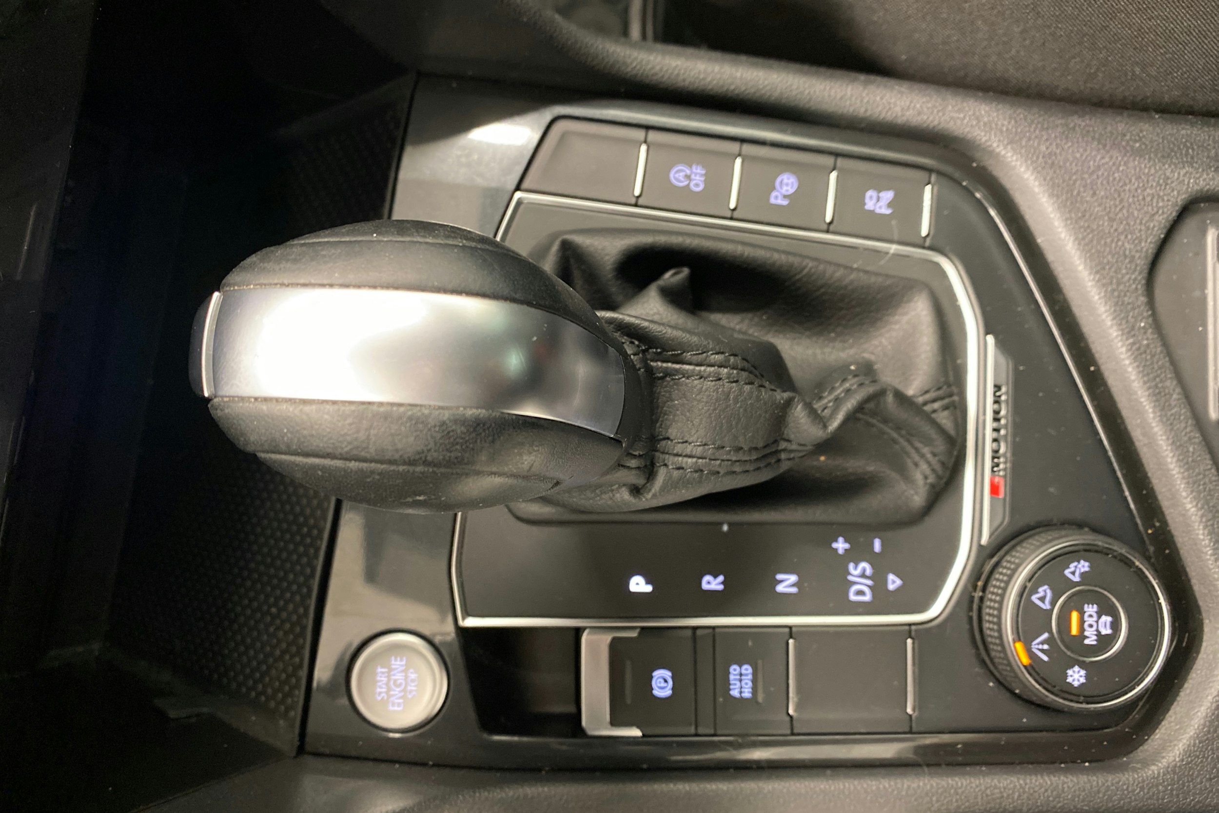 harmaa Volkswagen Tiguan 2020 kuva 17.