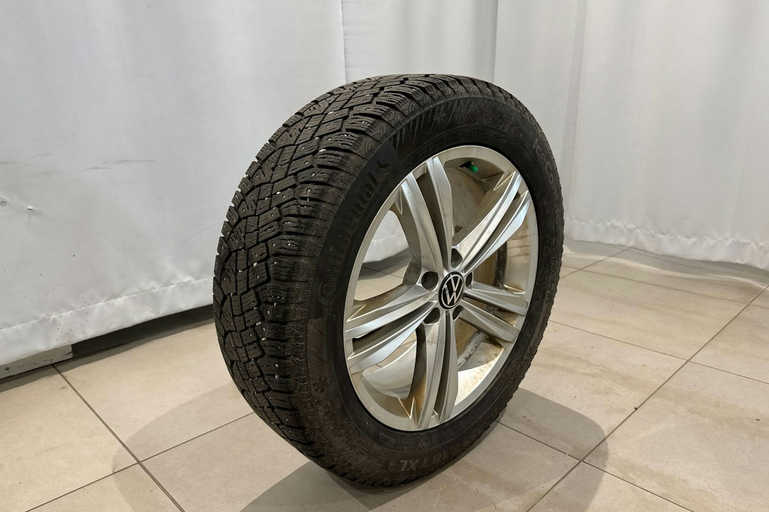 valkoinen Volkswagen Tiguan 2020 kuva 14.
