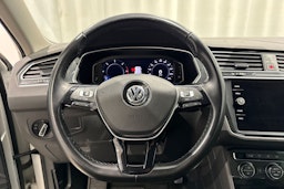 valkoinen Volkswagen Tiguan 2020 kuva 19.