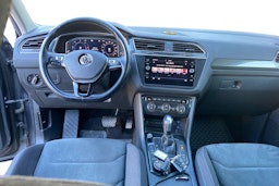 harmaa Volkswagen Tiguan 2020 kuva 9.