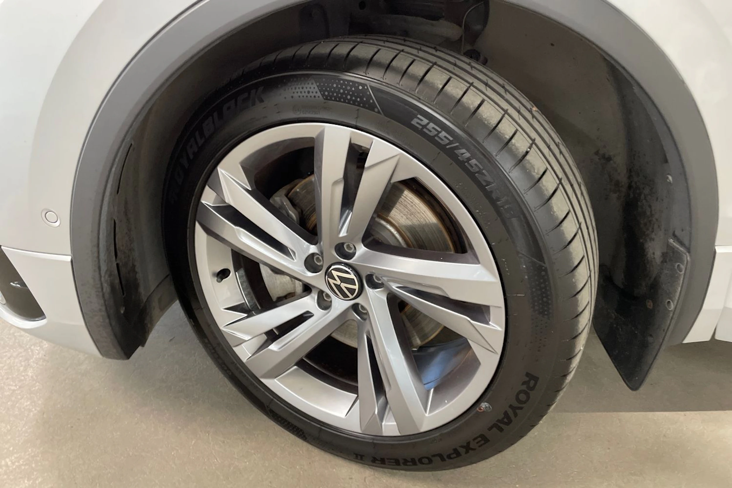 hopea Volkswagen Tiguan 2021 kuva 10.