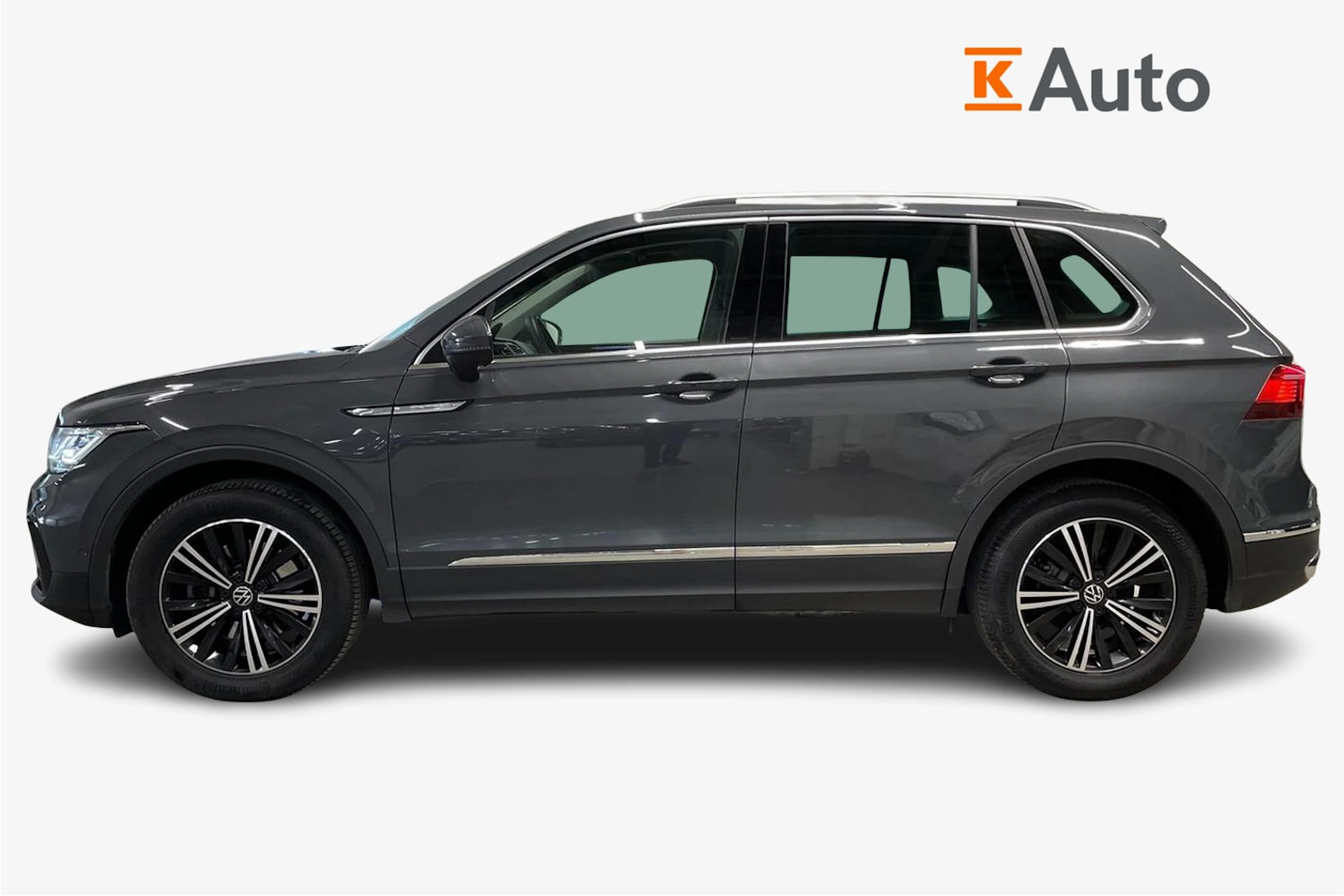 harmaa Volkswagen Tiguan 2021 kuva 7.