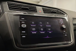 harmaa Volkswagen Tiguan 2021 kuva 19.