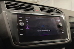 harmaa Volkswagen Tiguan 2021 kuva 21.