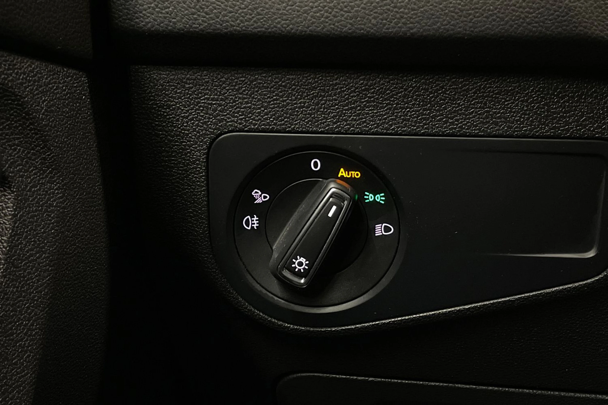 harmaa Volkswagen Tiguan 2021 kuva 24.