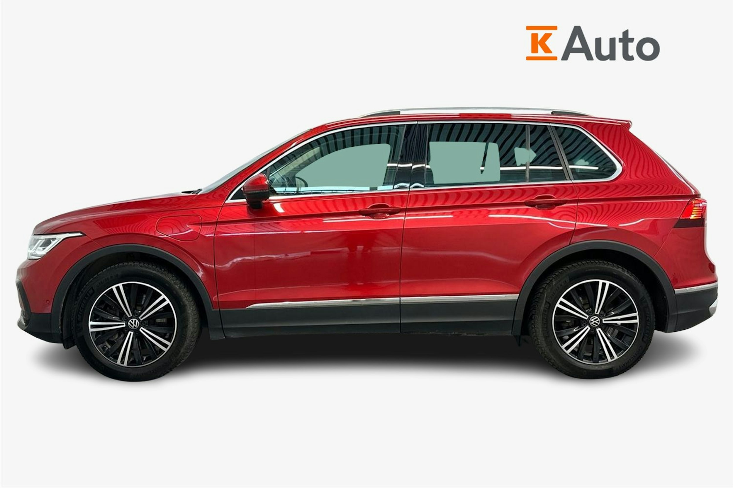 met. punainen Volkswagen Tiguan 2021 kuva 6.