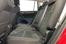 met. punainen Volkswagen Tiguan 2021 kuva 10.