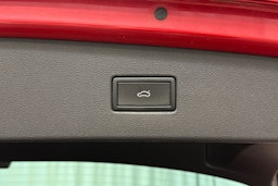 met. punainen Volkswagen Tiguan 2021 kuva 16.