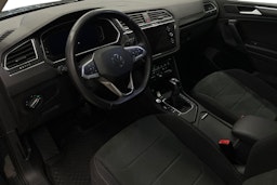 Harmaa Volkswagen Tiguan 2021 kuva 7.