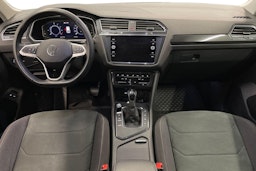 Harmaa Volkswagen Tiguan 2021 kuva 9.