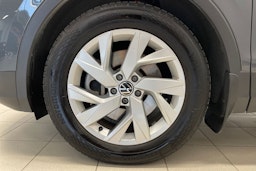 Harmaa Volkswagen Tiguan 2021 kuva 11.