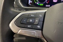 Harmaa Volkswagen Tiguan 2021 kuva 16.