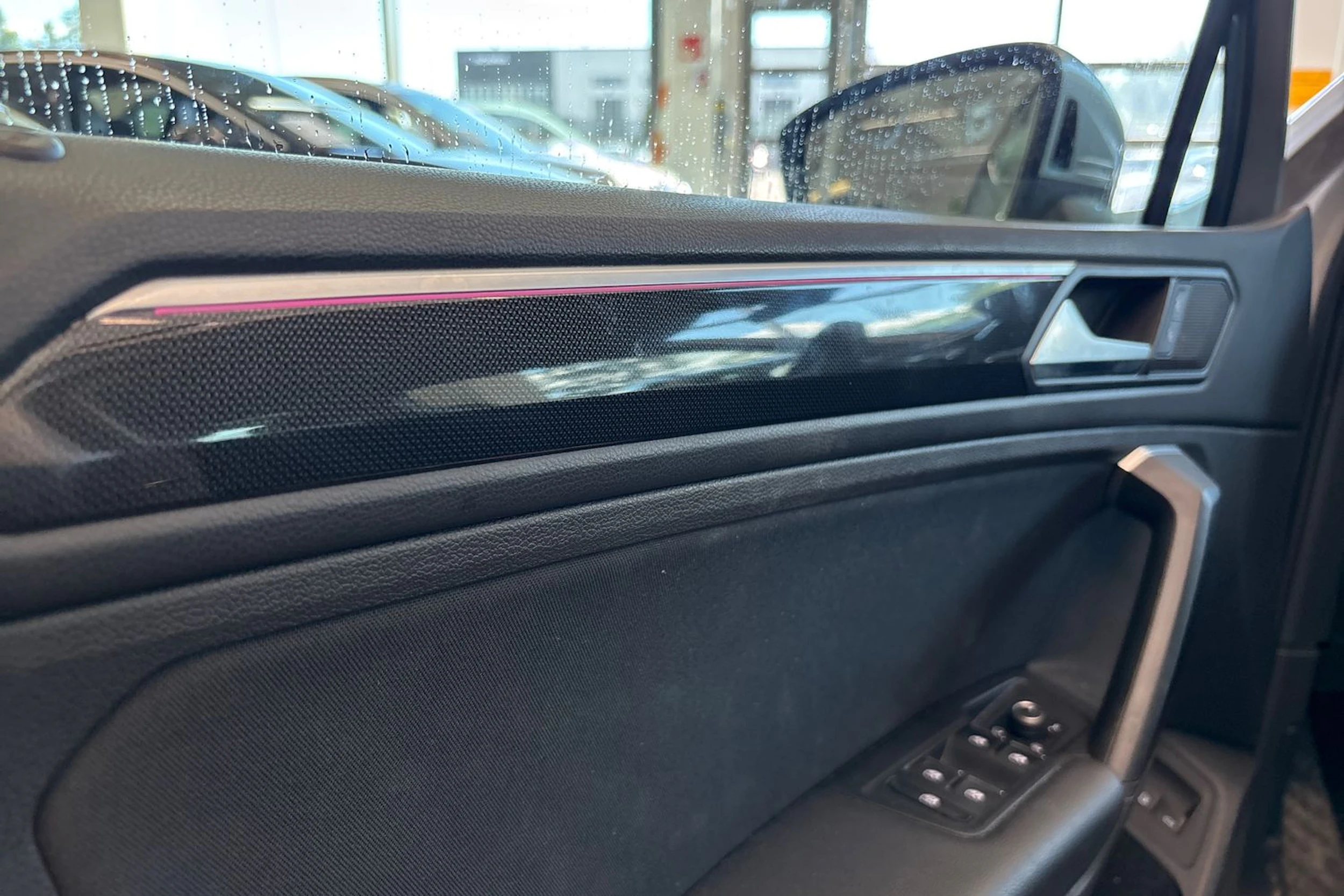 hopea Volkswagen Tiguan 2021 kuva 4.