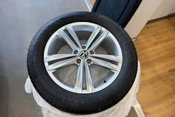 hopea Volkswagen Tiguan 2021 kuva 10.