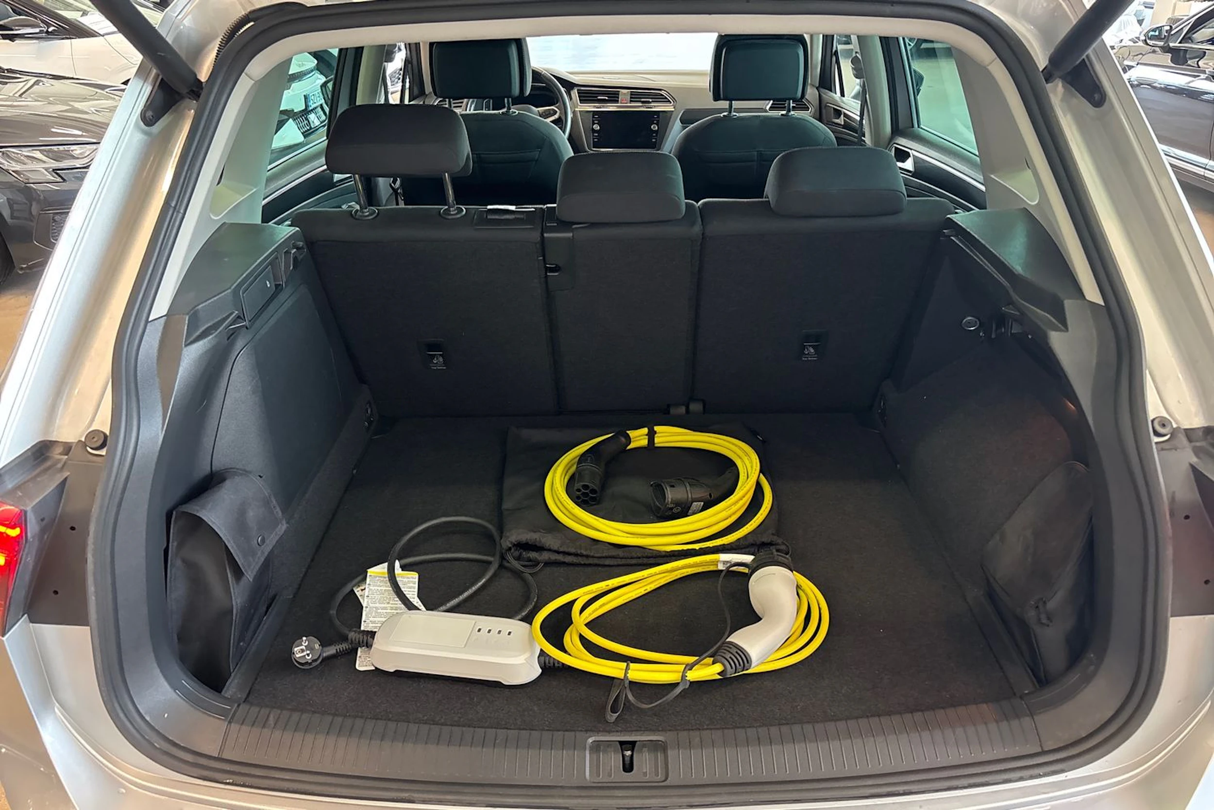 hopea Volkswagen Tiguan 2021 kuva 12.