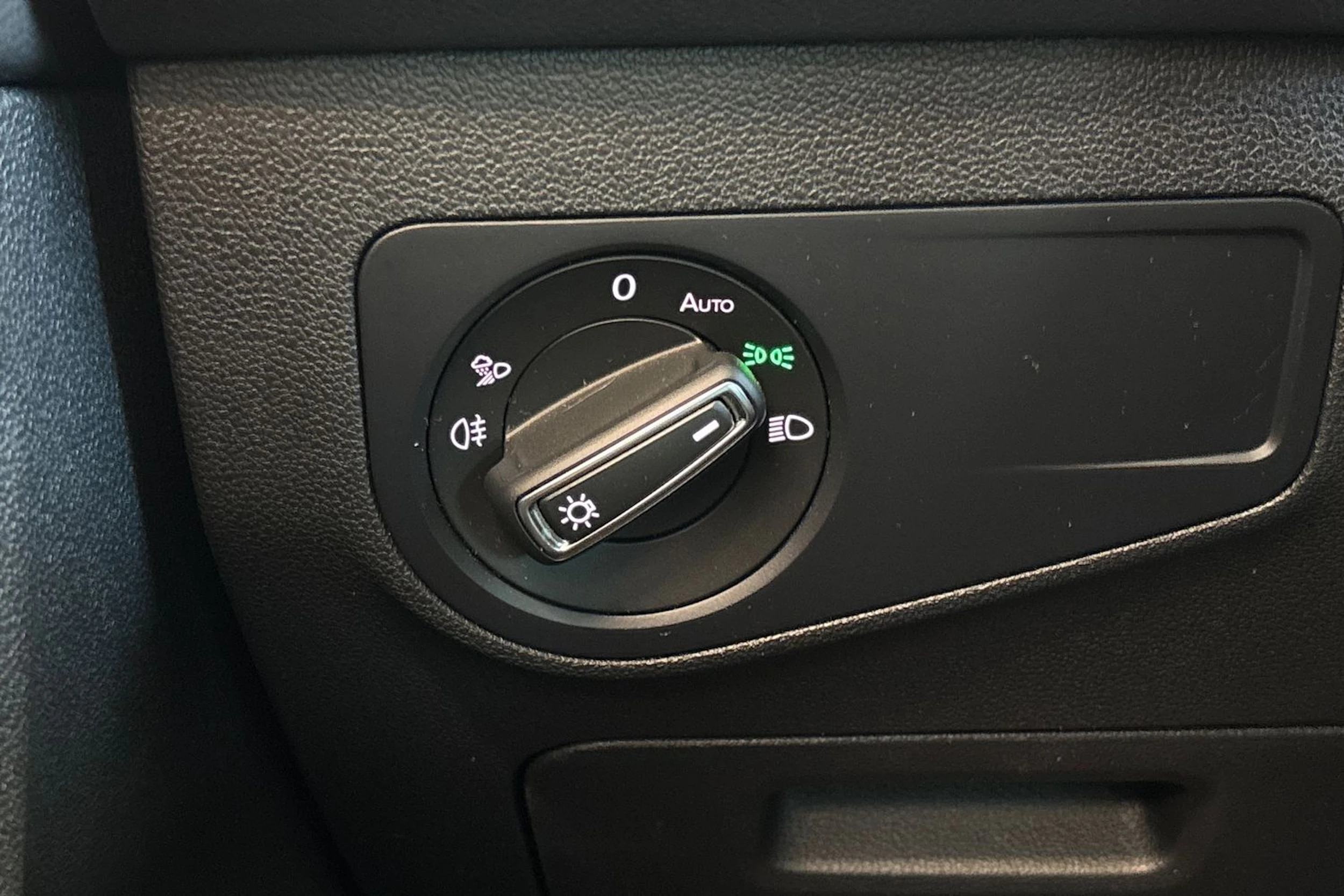 hopea Volkswagen Tiguan 2021 kuva 32.