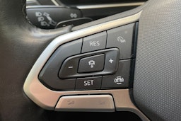 valkoinen Volkswagen Tiguan 2021 kuva 15.