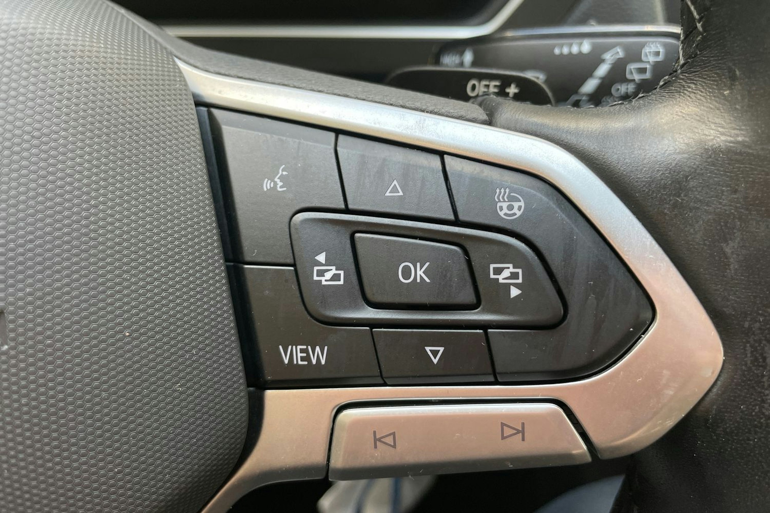 valkoinen Volkswagen Tiguan 2021 kuva 16.
