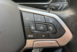 valkoinen Volkswagen Tiguan 2021 kuva 16.