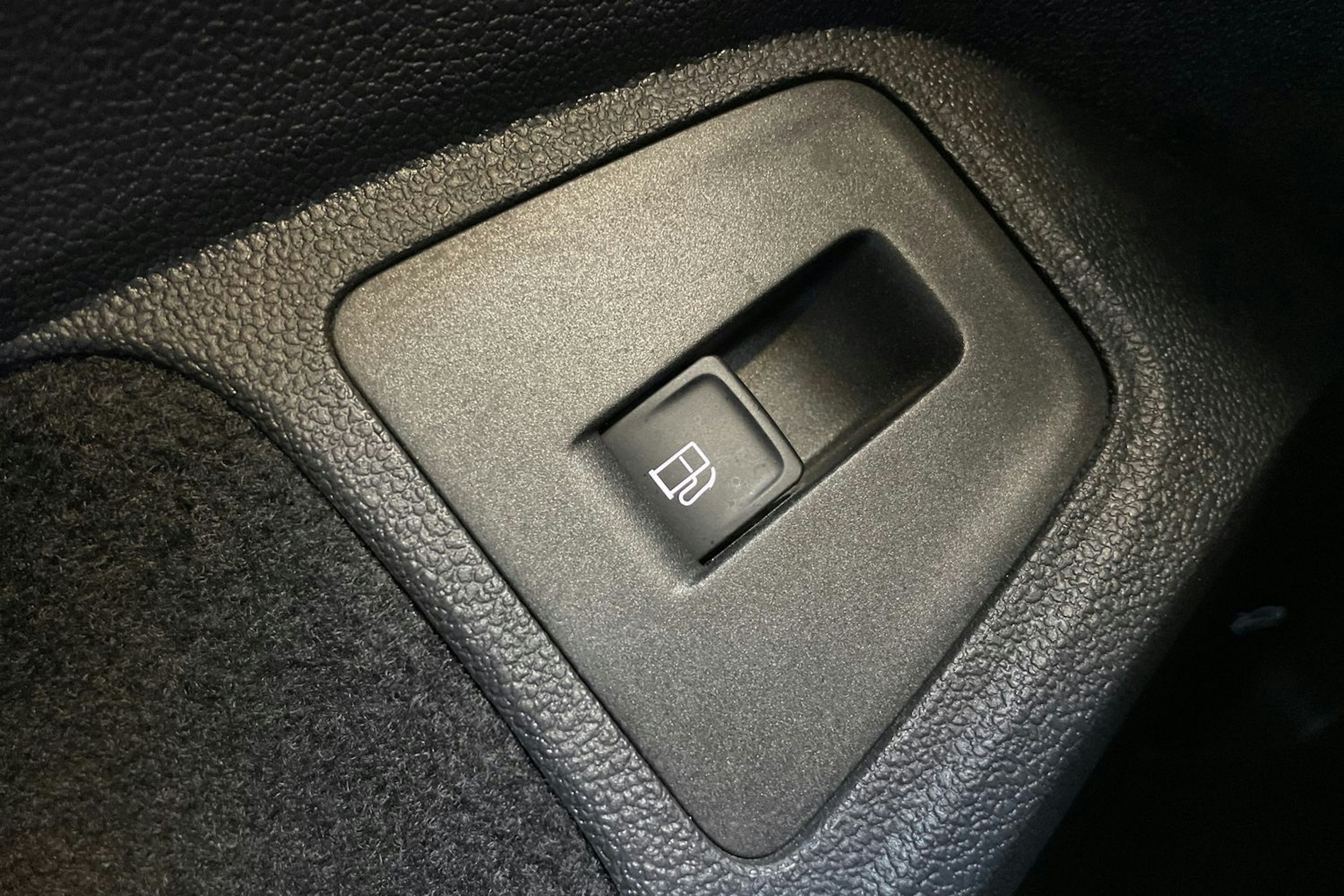 valkoinen Volkswagen Tiguan 2021 kuva 19.