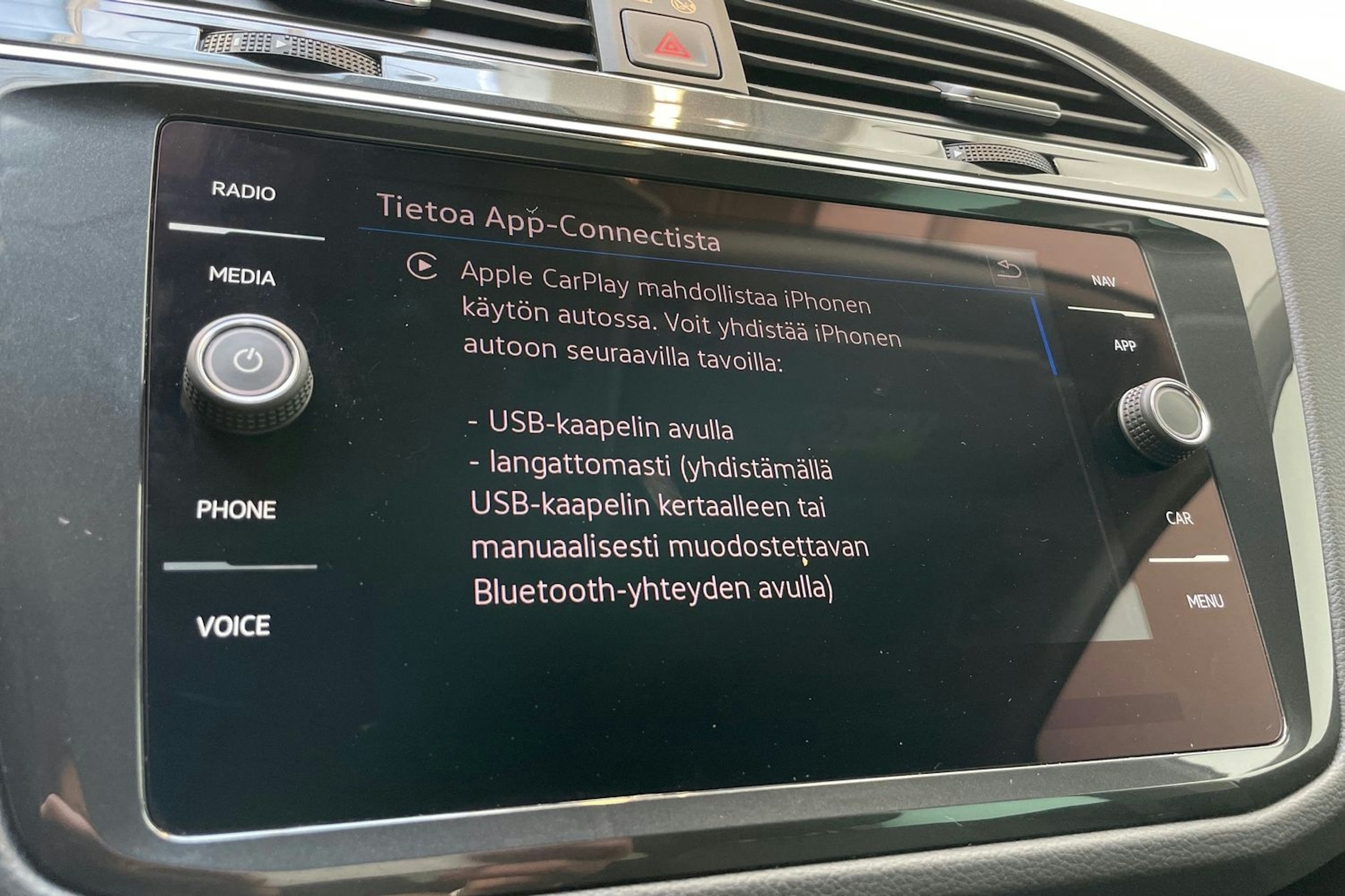 valkoinen Volkswagen Tiguan 2021 kuva 21.