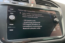 valkoinen Volkswagen Tiguan 2021 kuva 21.