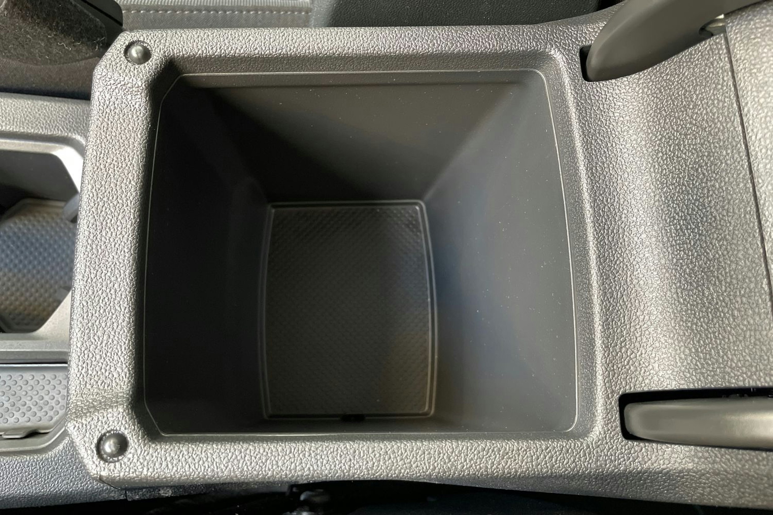 valkoinen Volkswagen Tiguan 2021 kuva 29.