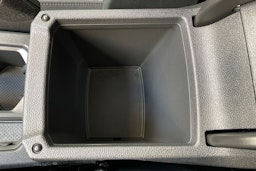 valkoinen Volkswagen Tiguan 2021 kuva 29.