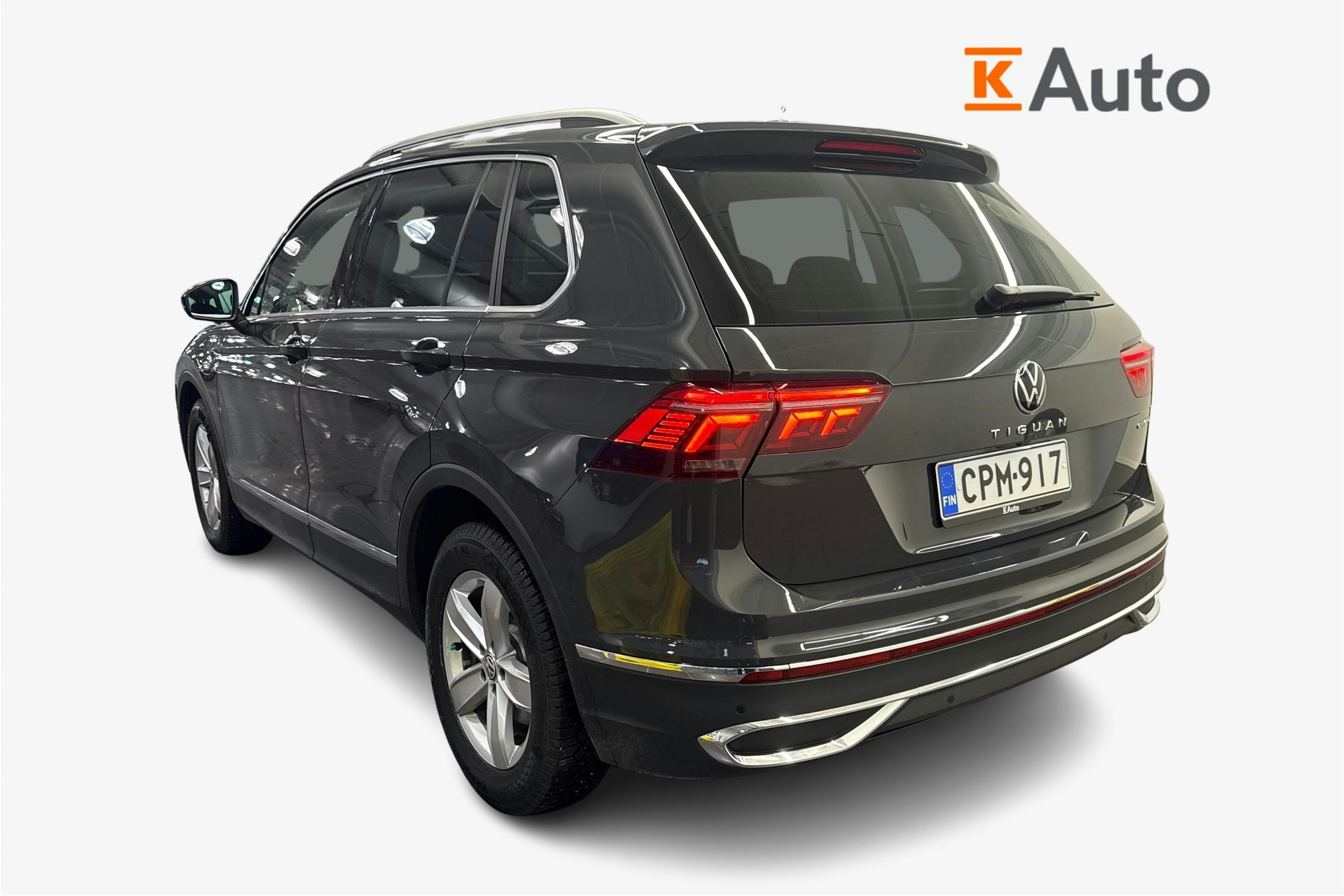 harmaa Volkswagen Tiguan 2021 kuva 2.