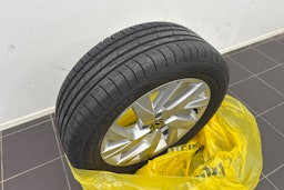 harmaa Volkswagen Tiguan 2021 kuva 13.