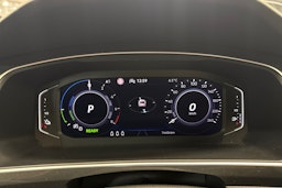 harmaa Volkswagen Tiguan 2021 kuva 14.