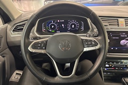 harmaa Volkswagen Tiguan 2021 kuva 15.