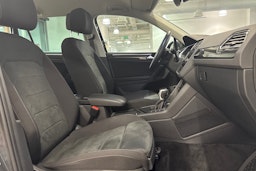 harmaa Volkswagen Tiguan 2021 kuva 22.