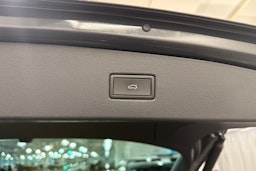 harmaa Volkswagen Tiguan 2021 kuva 24.