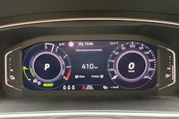 punainen Volkswagen Tiguan 2021 kuva 14.