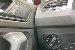 punainen Volkswagen Tiguan 2021 kuva 17.