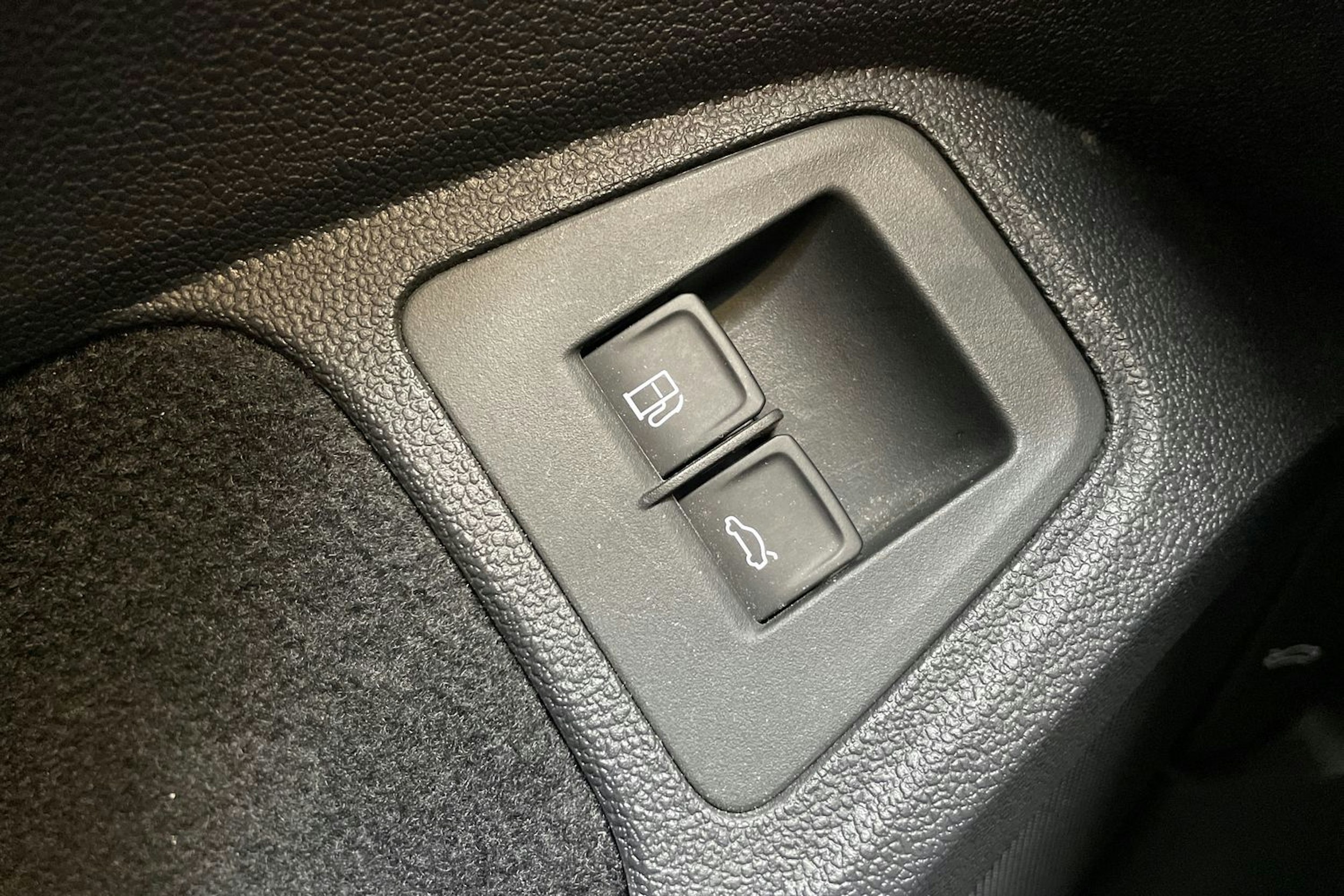 punainen Volkswagen Tiguan 2021 kuva 19.