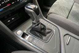 punainen Volkswagen Tiguan 2021 kuva 26.