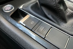 punainen Volkswagen Tiguan 2021 kuva 27.